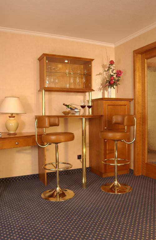 Ringhotel Weisser Hirsch 4*