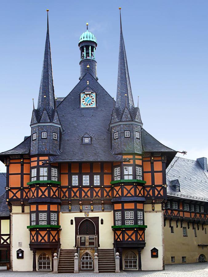 Ringhotel Weisser Hirsch Hotel 4*