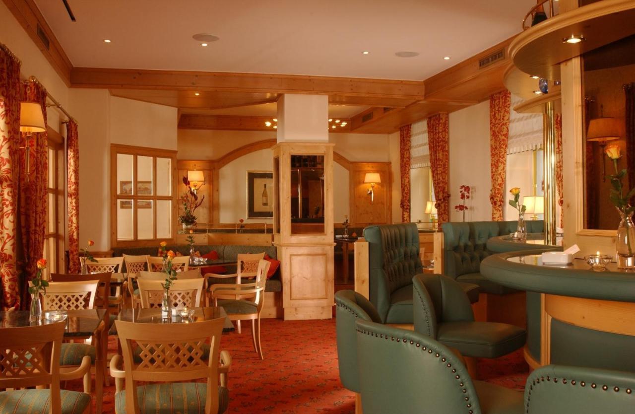 Hotel Ringhotel Weisser Hirsch 4*