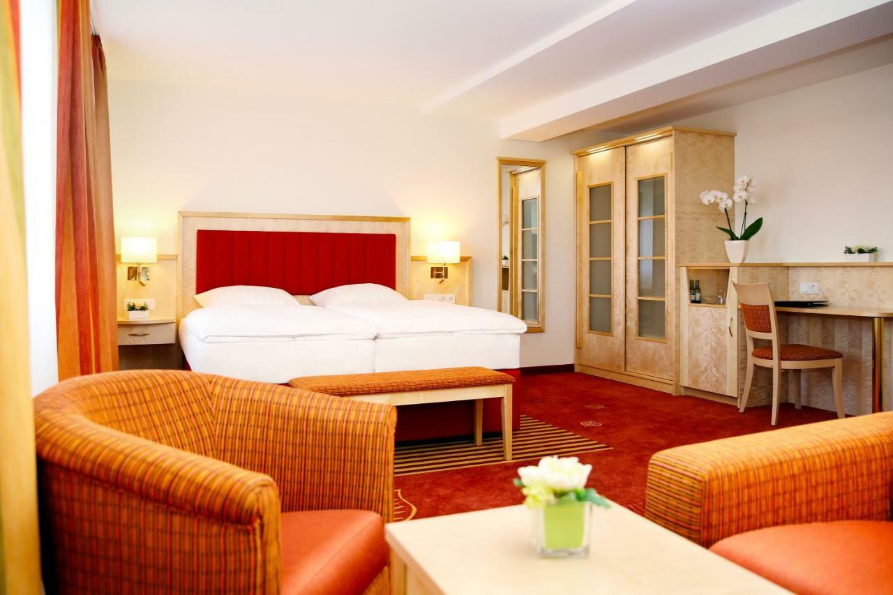 Ringhotel Weisser Hirsch 4*